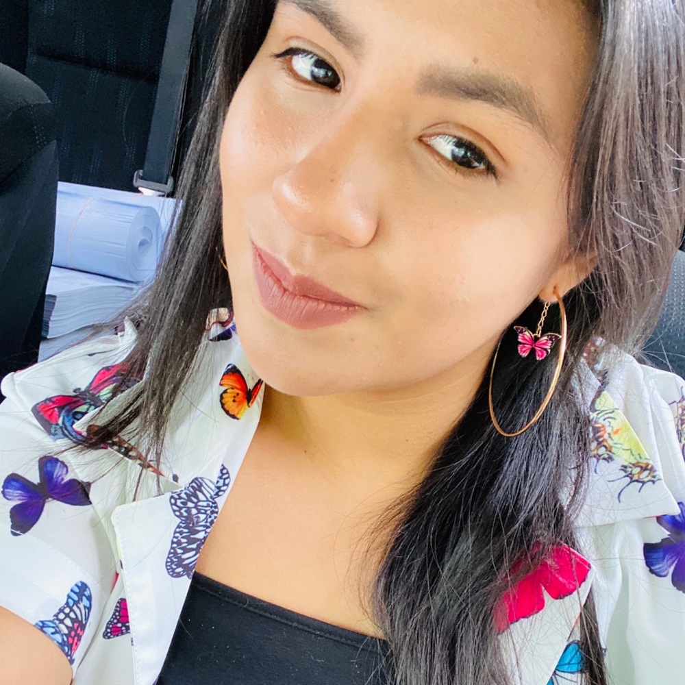 Meet your Posher, Maria